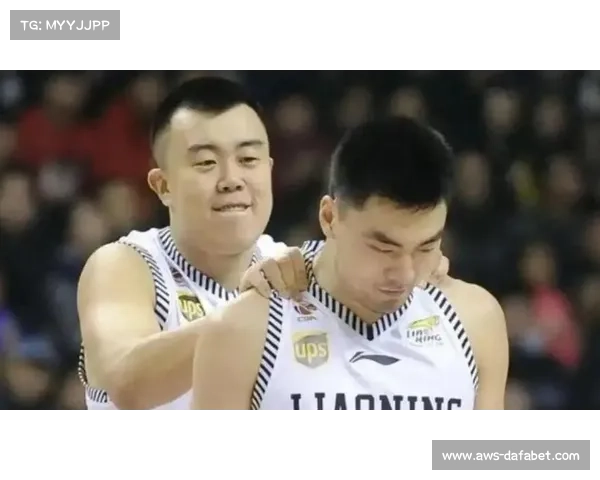 韩德君随队赴丹东备战热身赛 或为辽宁队倾尽全力迎接新赛季